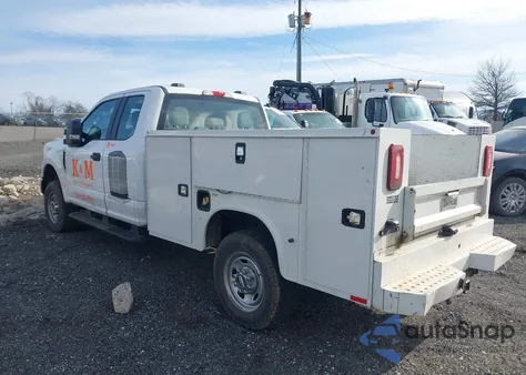 2022 Ford F-250 Xl z USA, uszkodzony, nr VIN 1FD7X2B61NEG17789